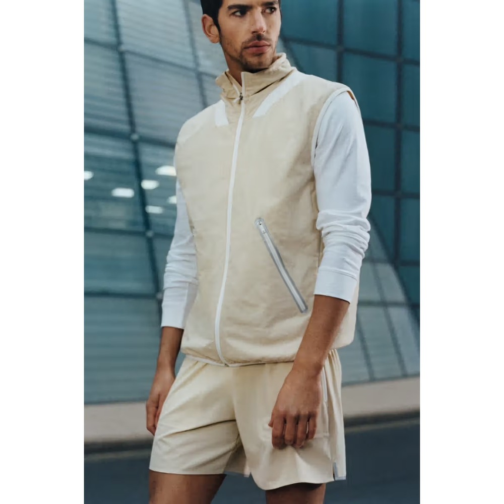 COS Vest Mens Medium Beige Water Repellent Reflective Lightweight‎ Padded Gilet